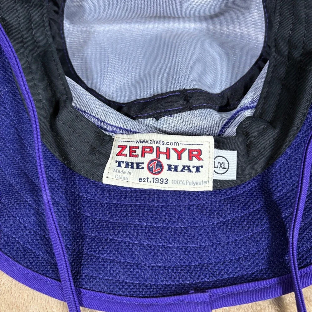 Washington Huskies Zephyr Bucket Hat‎ L/XL